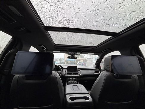 Used 2021 GMC Yukon AT4 w/ AT4 Premium Plus Package image 34