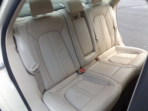 Used 2016 Lincoln MKZ AWD image 24