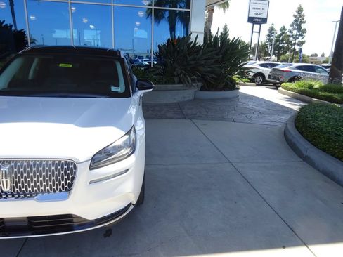 Used 2020 Lincoln Corsair Reserve w/ Beyond Blue Interior Package FWD image 32
