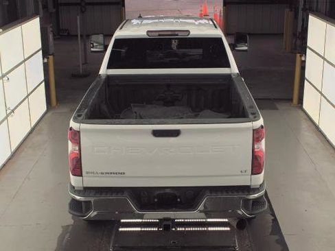 Used 2023 Chevrolet Silverado 2500 LT AWD/4WD image 4