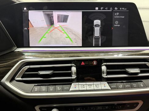 Used 2021 BMW X5 M50i w/ Executive Package AWD/4WD image 28