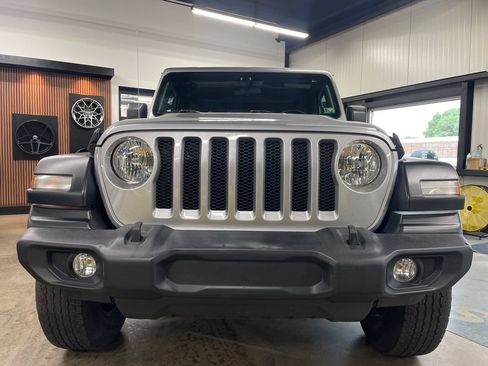 Used 2020 Jeep Wrangler Unlimited Sport S AWD/4WD image 18
