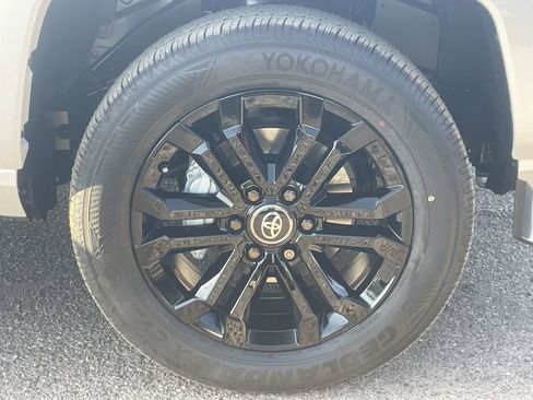 New 2026 Toyota 4Runner 4WD image 9