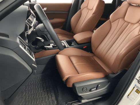 Certified 2023 Audi Q5 2.0T Premium Plus w/ Premium Plus Package image 5