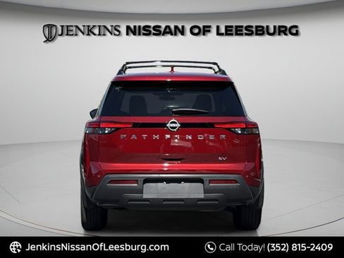 Certified 2023 Nissan Pathfinder SV FWD image 6