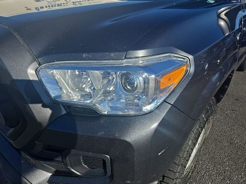 Used 2022 Toyota Tacoma SR image 29