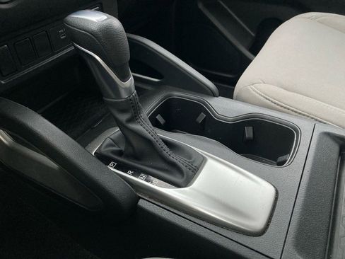 Used 2024 Nissan Frontier SV image 23