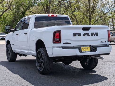 Used 2026 RAM 2500 Big Horn AWD/4WD image 5
