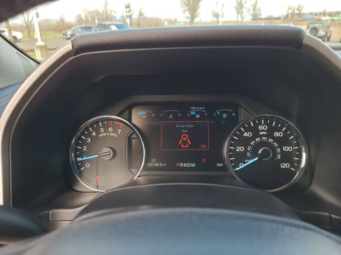 Used 2018 Ford F150 Lariat w/ Equipment Group 502A Luxury image 26