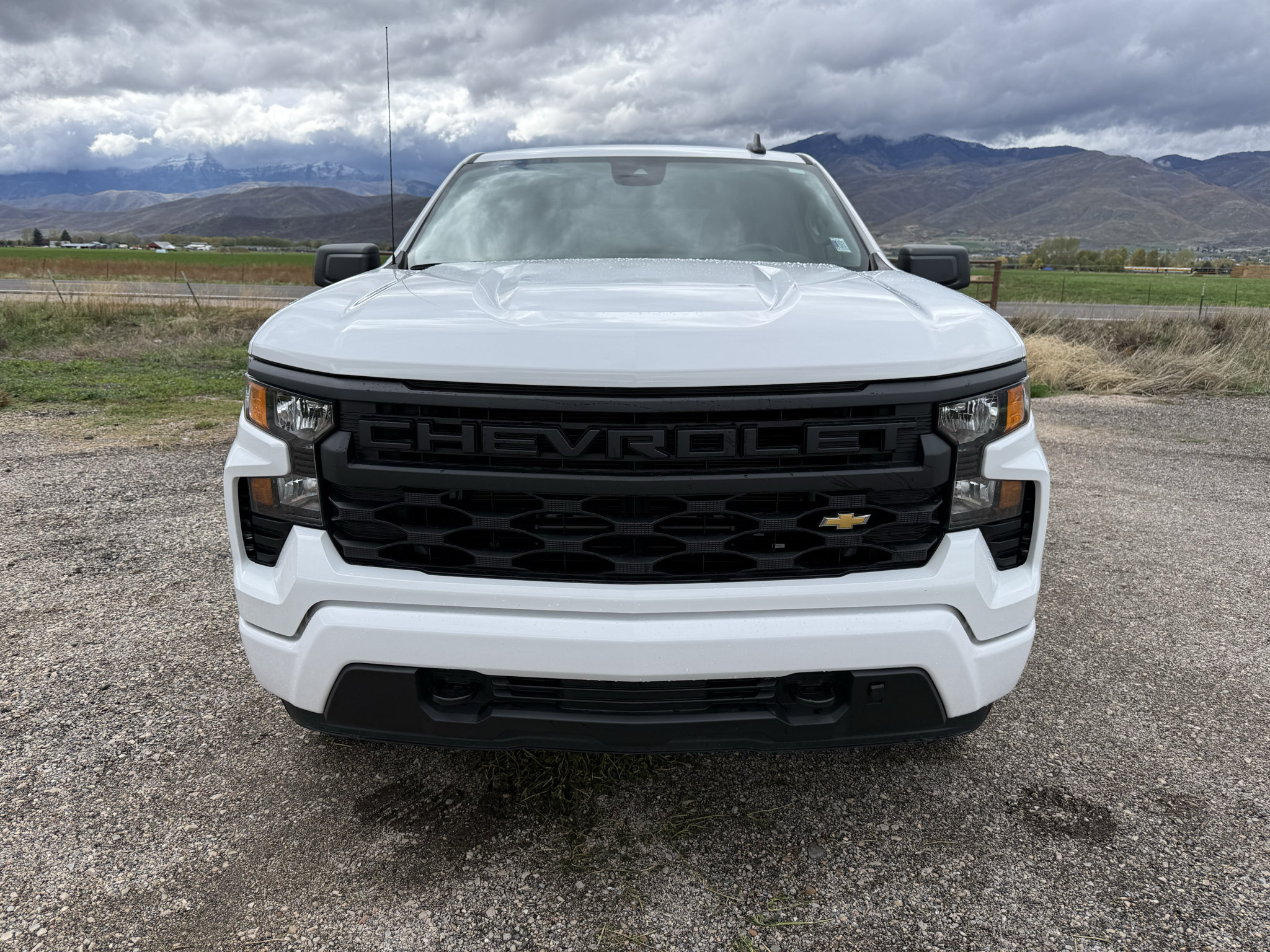 Used 2024 Chevrolet Silverado 1500 Custom AWD/4WD image 2