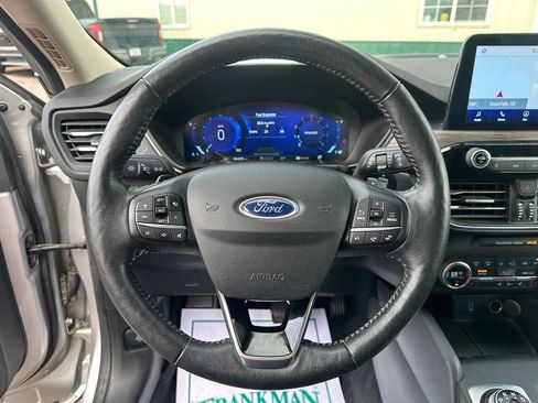 Used 2020 Ford Escape Titanium AWD/4WD image 15