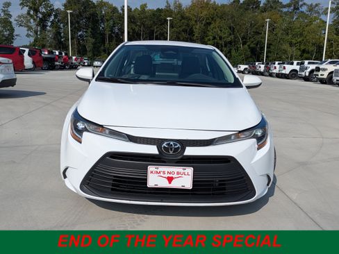 Certified 2023 Toyota Corolla LE image 2
