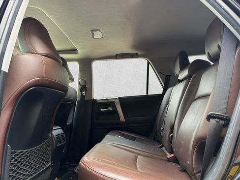 Used 2018 Toyota 4Runner Limited AWD/4WD image 19
