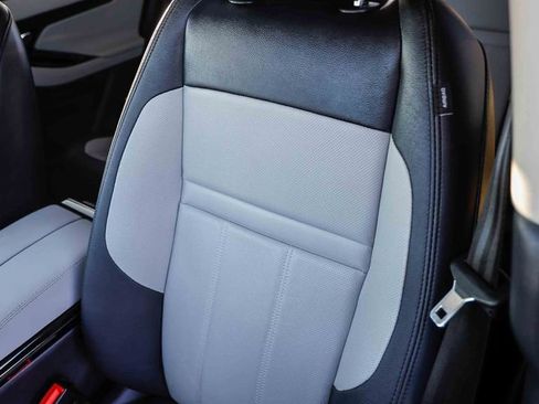 Used 2024 Land Rover Range Rover Evoque Dynamic SE image 26