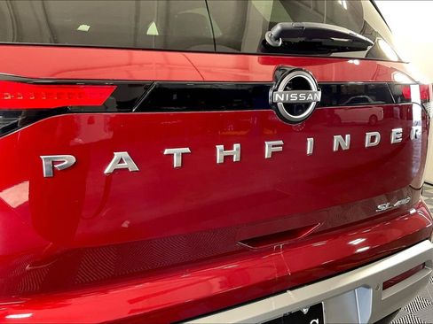 Used 2022 Nissan Pathfinder SL w/ Cargo Package image 42