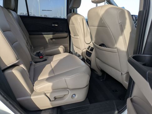 Used 2016 Honda Pilot Elite image 29