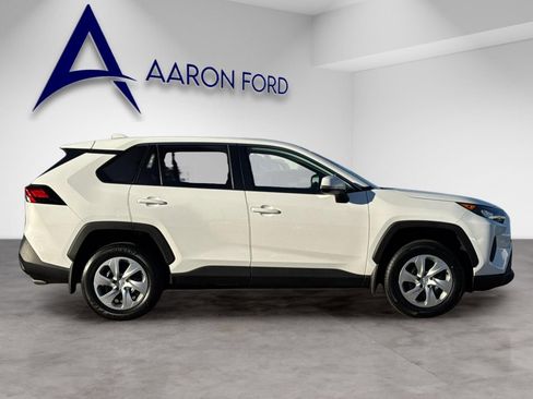 Used 2022 Toyota RAV4 LE image 6