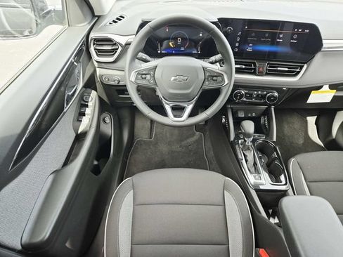 New 2026 Chevrolet TrailBlazer LT w/ Convenience Package FWD image 7