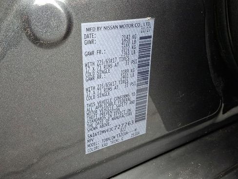 Used 2018 Nissan Rogue SV image 30