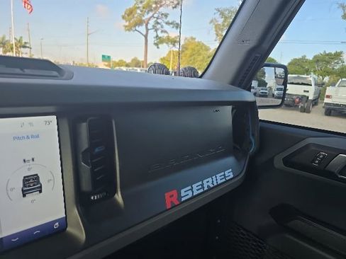 Used 2024 Ford Bronco Black Diamond AWD/4WD image 12