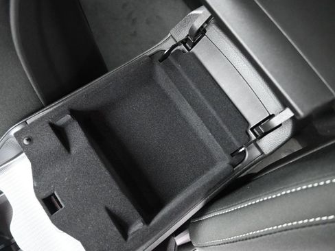 New 2025 Jeep Grand Cherokee Laredo w/ Luxury Tech Group I image 19