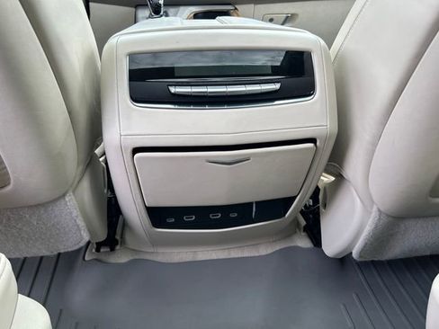 Used 2023 Cadillac Escalade Sport Platinum w/ LPO, ONYX Package image 18