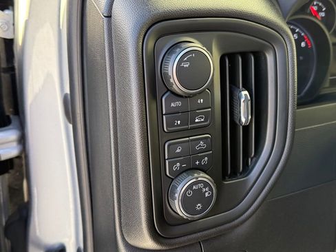 Used 2022 Chevrolet Silverado 1500 W/T w/ WT Value Package image 11