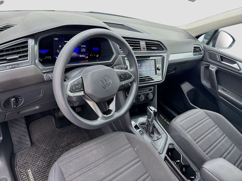 Used 2022 Volkswagen Tiguan S FWD image 7