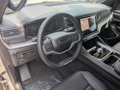 New 2026 Jeep Grand Wagoneer Limited AWD/4WD image 11
