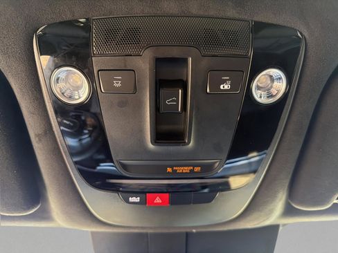 Certified 2025 Kia Sorento SX Prestige image 24