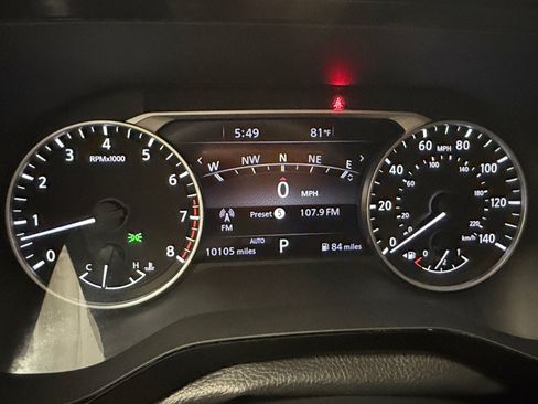 Used 2025 Nissan Pathfinder SL AWD/4WD image 20