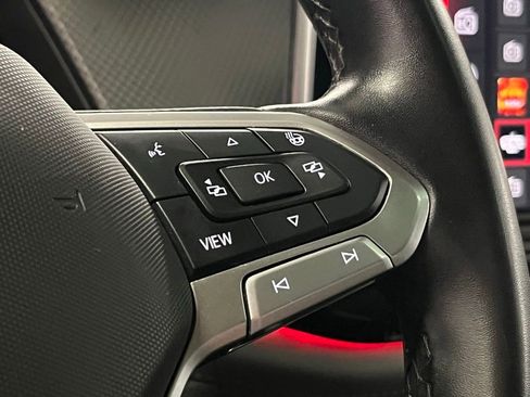 Certified 2025 Volkswagen Atlas Peak Edition SE AWD/4WD image 28