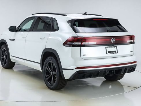 New 2026 Volkswagen Atlas Cross Sport SEL R-Line image 7
