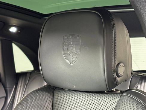 New 2026 Porsche Macan image 18