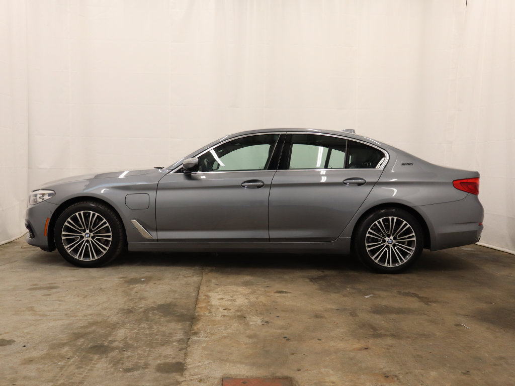 Used 2019 BMW 530e xDrive w/ Convenience Package AWD/4WD image 5