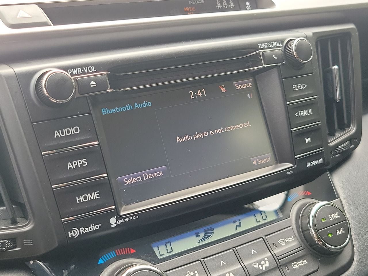 Used 2018 Toyota RAV4 XLE FWD image 24
