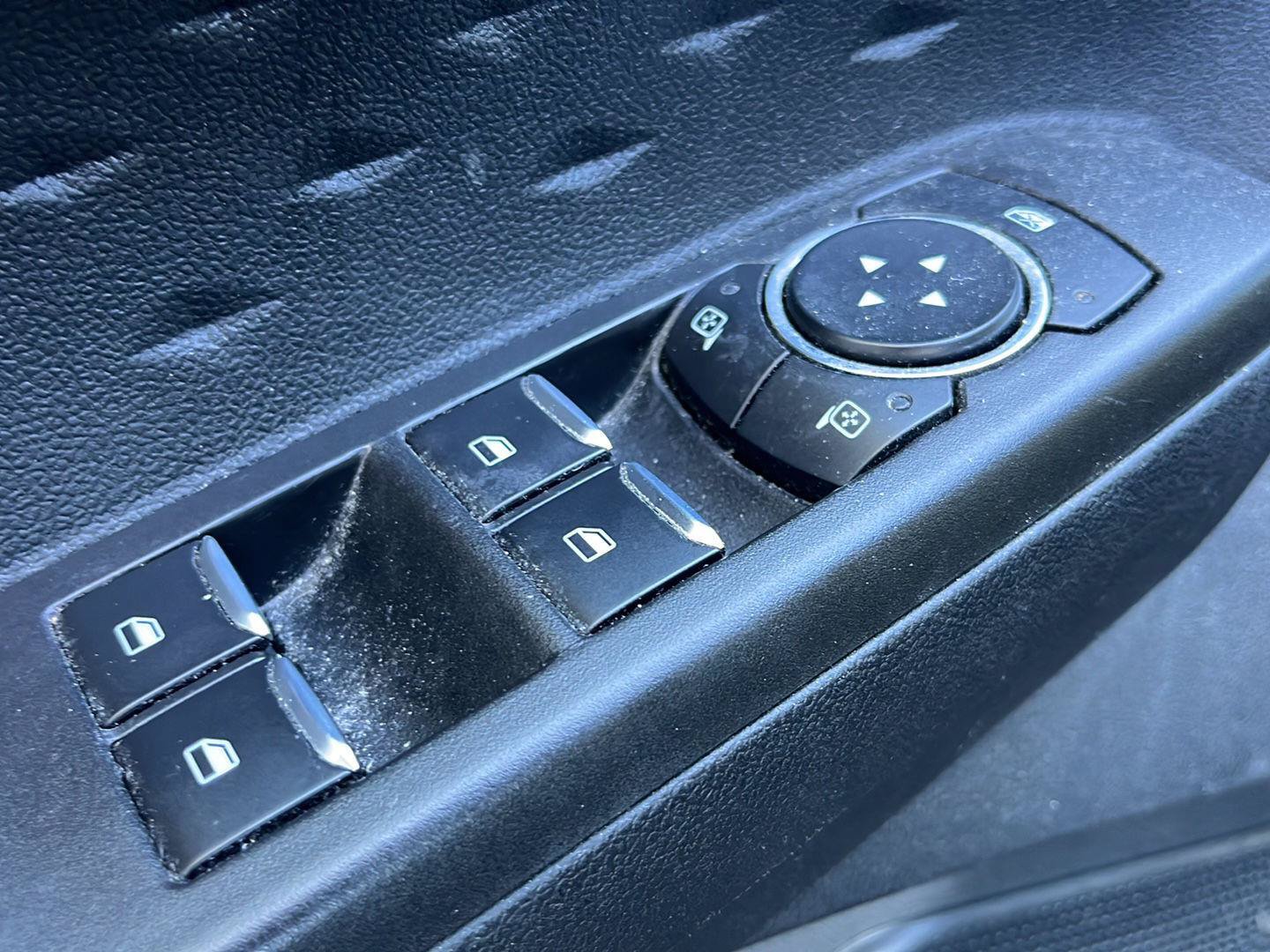 Used 2020 Ford Escape SE Sport AWD/4WD image 6
