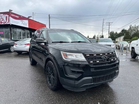 Used 2017 Ford Explorer 4WD image 4