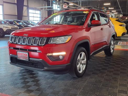 Used 2020 Jeep Compass Latitude w/ Cold Weather Group AWD/4WD image 4