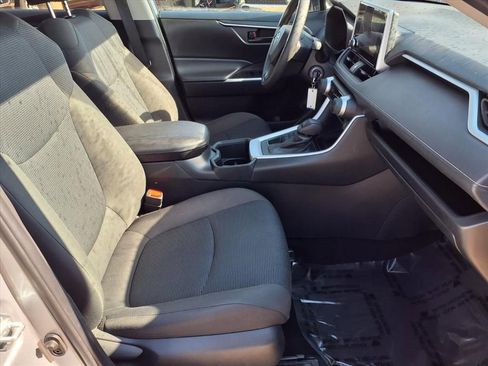 Used 2024 Toyota RAV4 LE image 27