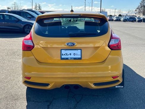 Used 2013 Ford Focus ST image 9