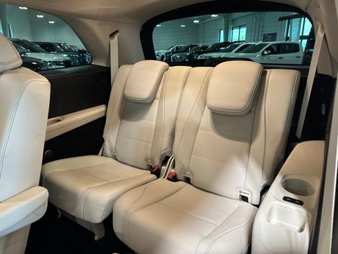 Used 2021 Mercedes-Benz GLS 450 4MATIC image 37