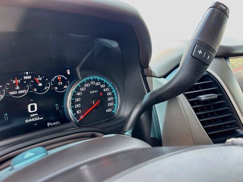 Used 2020 GMC Yukon Denali RWD image 17