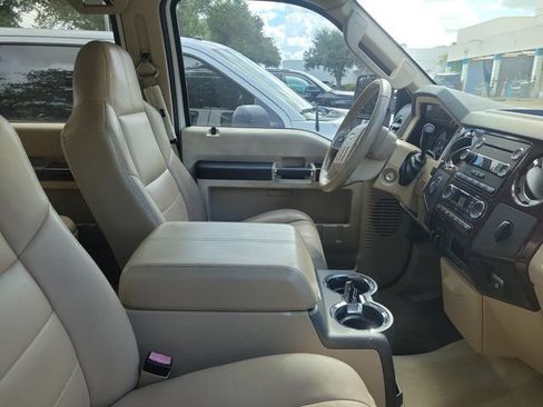 Used 2010 Ford F250 Lariat AWD/4WD image 3