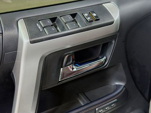 Used 2023 Toyota 4Runner Limited image 21