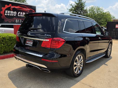 Used 2015 Mercedes-Benz GL 450 4MATIC w/ Appearance Package image 8
