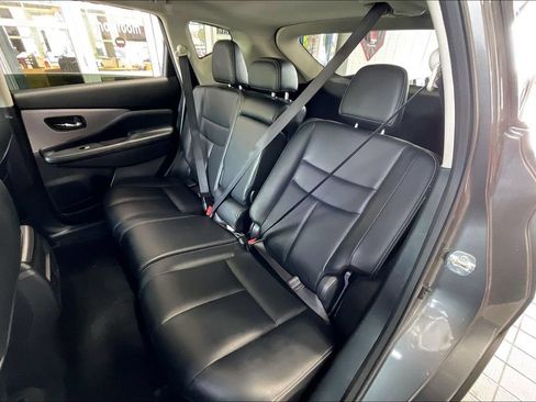 Used 2024 Nissan Murano SV AWD/4WD image 14