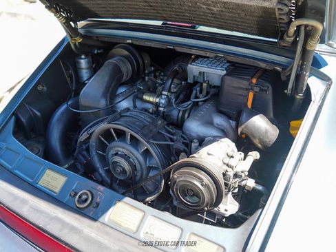 Used 1987 Porsche 911 Carrera RWD image 25