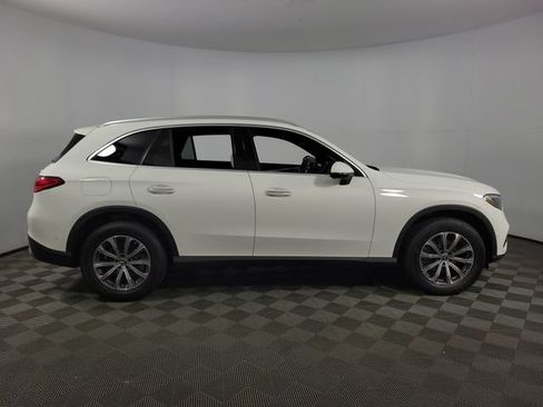 Used 2023 Mercedes-Benz GLC 300 4MATIC image 9