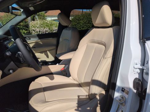 New 2026 Jeep Grand Cherokee Limited image 11